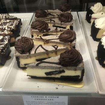 Paris Banh Mi - Cookies Cream Cheese cake - Vietnamese Near Me - Fort Myers, Florida