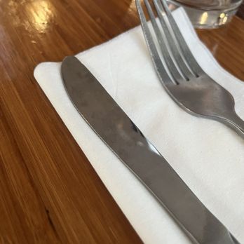 Five Ocean Bar & Grill - Dirty utensils - American Near Me - Long Beach, New York