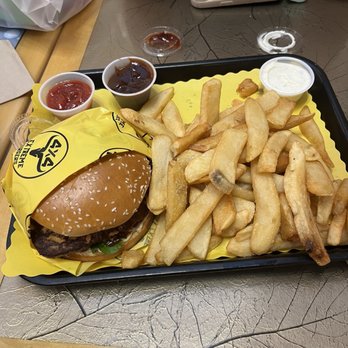Fox Valley Mall - 4x4 bbq burger fries from #fries - Shopping Centers Near Me - Aurora, Illinois