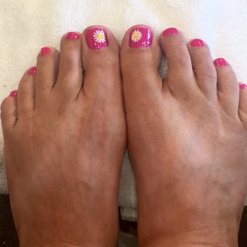 Passion Nails - Sunflowers - Day Spas Near Me - Seattle, Washington