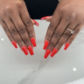 Verra Nail Bar - Nail Salons Near Me - Buckeye, Arizona