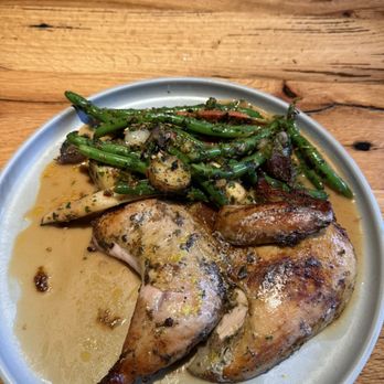 Whiskey Cake Kitchen Bar - Chicken Rotisserie Farm Bird - American Near Me - Oak Ridge North, Texas Whiskey Cake Kitchen Bar - Chicken Rotisserie Farm Bird - American Near Me - Oak Ridge North, Texas