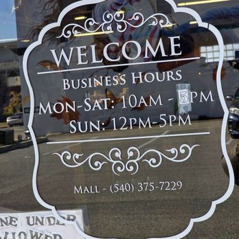 Charlotte's Web Antique Mall - The Business Hours. - Antiques Near Me - Salem, Virginia
