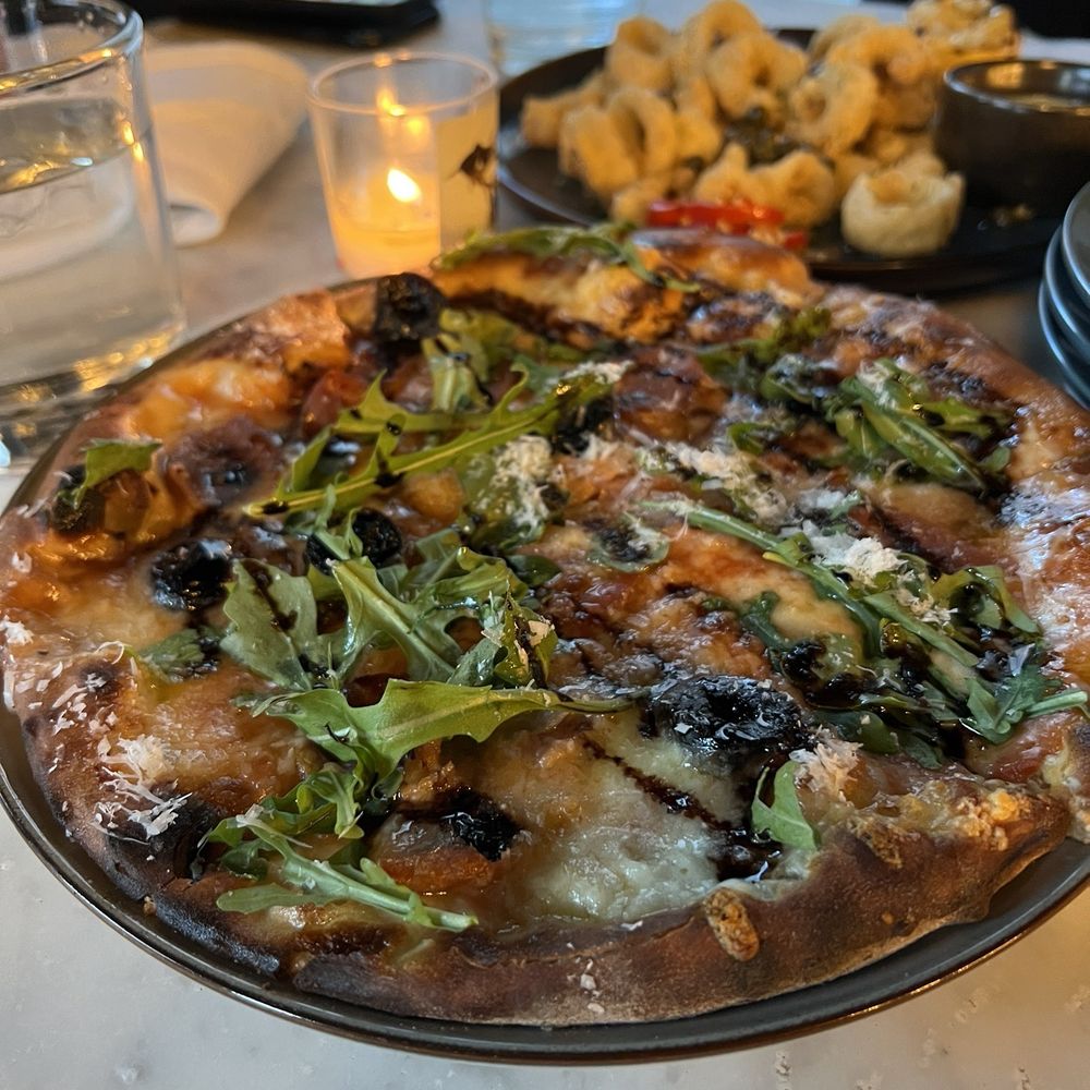 Nero - Prosciutto, arugula, cherries, balsamic pizza - Lounges Near Me - Washington, DC, District of Columbia