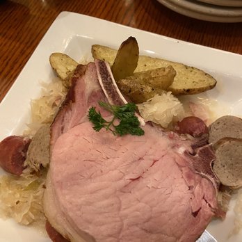 The Berghoff Restaurant - Bars Near Me - Chicago, Illinois