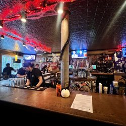 Hudson Street Stackhouse - Bar top and view of the draft beer and Prosecco taps.