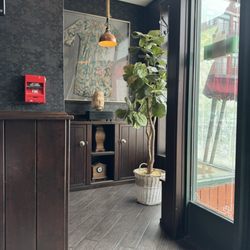 Jade Cafe - Bathroom corner