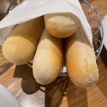 Olive Garden Italian Restaurant - Italian Near Me - Oxnard, California