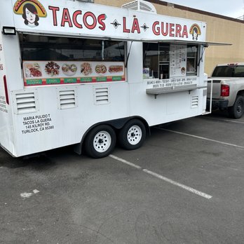 Tacos la Guera - Outside, was in the parking lot of a pops bargain market. - Tacos Near Me - Turlock, California Tacos la Guera - Outside, was in the parking lot of a pops bargain market. - Tacos Near Me - Turlock, California