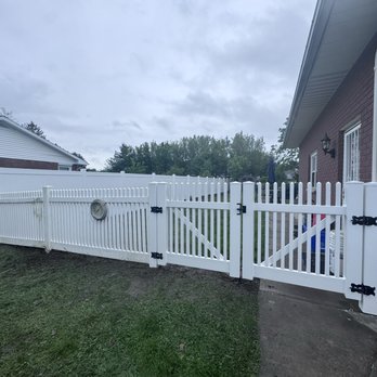 Martinez Fence & Construction - Double gate added & privacy fencing replaced old - Fences & Gates Near Me - Troy, New York Martinez Fence & Construction - Double gate added & privacy fencing replaced old - Fences & Gates Near Me - Troy, New York