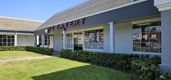 PT Eatery by null