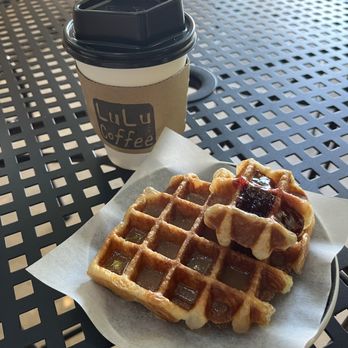 Lu Lu Coffee - Madagascar vanilla latte and cinnamon-caramel croffle - Coffee Roasteries Near Me - Fullerton, California