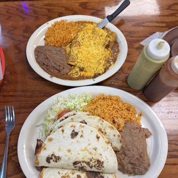 La Parrilla - Quesadillas & Enchiladas  They were absolutely amazing - Mexican Near Me - San Antonio, Texas