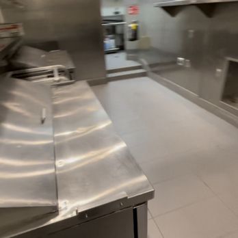 Hollywood Offices - Snapshot from a video of the professionally cleaned restaurant that had its security deposit stolen by the landlord. - Commercial Real Estate Near Me - Los Angeles, California