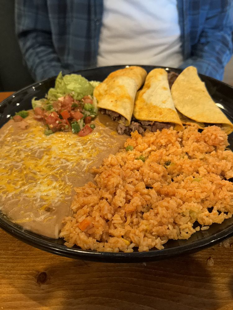 TEQUILA’S MEXICAN RESTAURANT Updated October 2024 66 Photos & 99