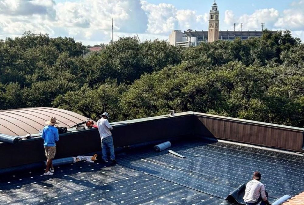 Slide of Roof Guardian Pro