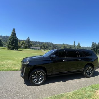 Lux Rides - Waverly Country Club - Town Car Service Near Me Lux Rides - Waverly Country Club - Town Car Service Near Me