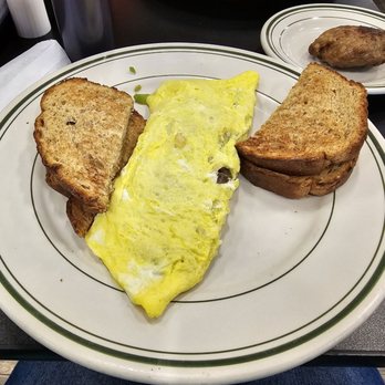 Tom and Ray's Family Restaurant - Veggie omelet - Diners Near Me - Damascus, Maryland