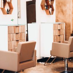 Tangles Salon & Boutique