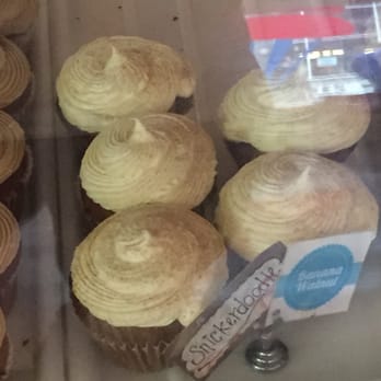 Colossal Cupcakes - Snickerdoodle cupcake - Bakeries Near Me - Cleveland, Ohio Colossal Cupcakes - Snickerdoodle cupcake - Bakeries Near Me - Cleveland, Ohio