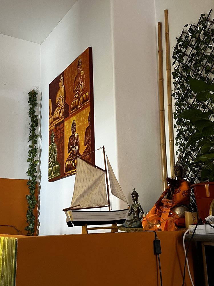 R-ChiangMai Thai Massage Center