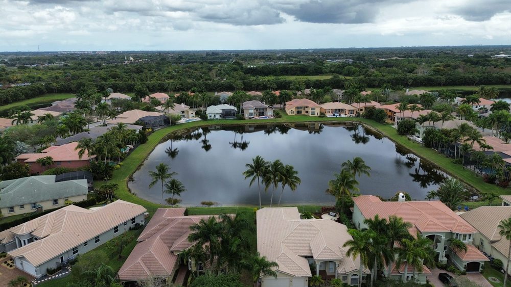 Slide of Friendly Roofing