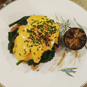 Egg Break - Crabcakes Benedict - Coffee & Tea Near Me - London, XGL