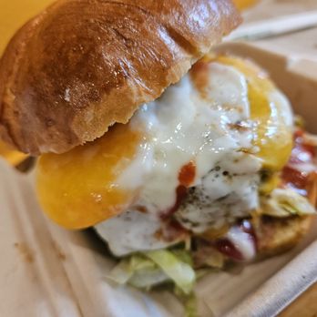 Gouldsburgers - Build my own burger - Burgers Near Me - Haddonfield, New Jersey