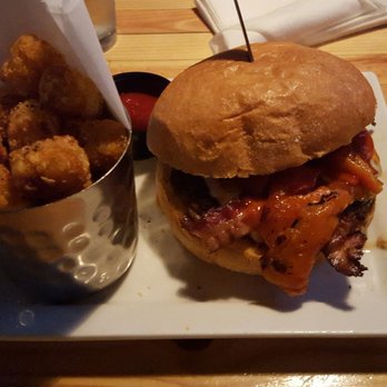 Engine No 9 - Burgers Near Me - Saint Petersburg, Florida