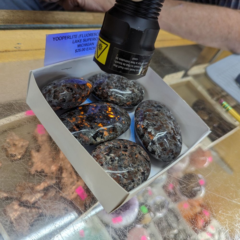 Ginkgo Gem Shop - Hobby Shops Near Me - Vantage, Washington