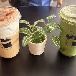 Good morning Vietnam and Pistachio Matcha Latte Good morning Vietnam and Pistachio Matcha Latte