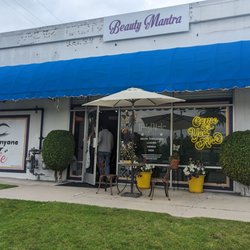 Beauty Mantra Browz - Redecorated outside at new location
