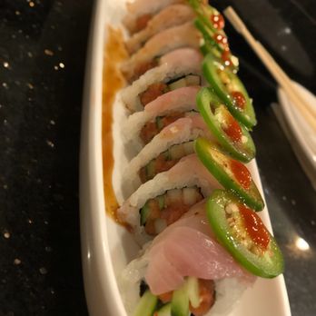 Chobop - Don't remember the name of this roll but it was fire - Sushi Bars Near Me - Costa Mesa, California
