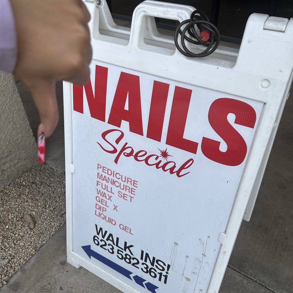 Btw I did not get nails done here. Was going to only get toes done ! Great day!