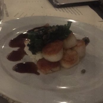 Limeport Inn - Scallops with impeccable presentation, almost too pretty to eat! Loved every bite! - New American Near Me - Limeport, Pennsylvania Limeport Inn - Scallops with impeccable presentation, almost too pretty to eat! Loved every bite! - New American Near Me - Limeport, Pennsylvania