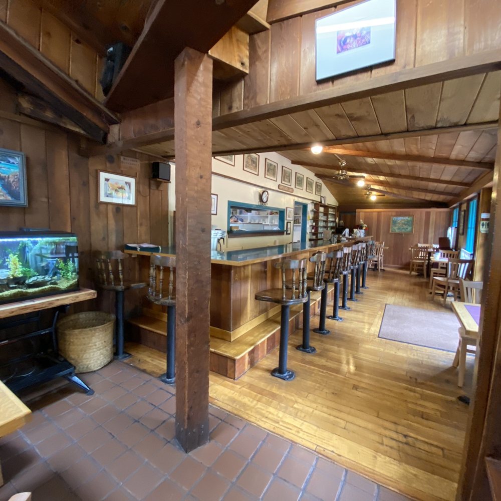 Ripplewood Cafe - Inside - Breakfast & Brunch Near Me - Big Sur, California Ripplewood Cafe - Inside - Breakfast & Brunch Near Me - Big Sur, California