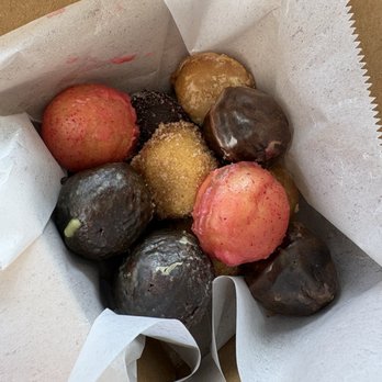 Bigwig Donuts - 1 dozen all the flavors - Donuts Near Me - Salem, Oregon Bigwig Donuts - 1 dozen all the flavors - Donuts Near Me - Salem, Oregon