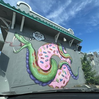 Freddy Donuts - Desserts Near Me - Fredericksburg, Virginia