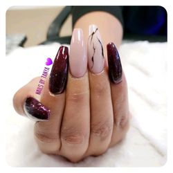 Glamour Nails