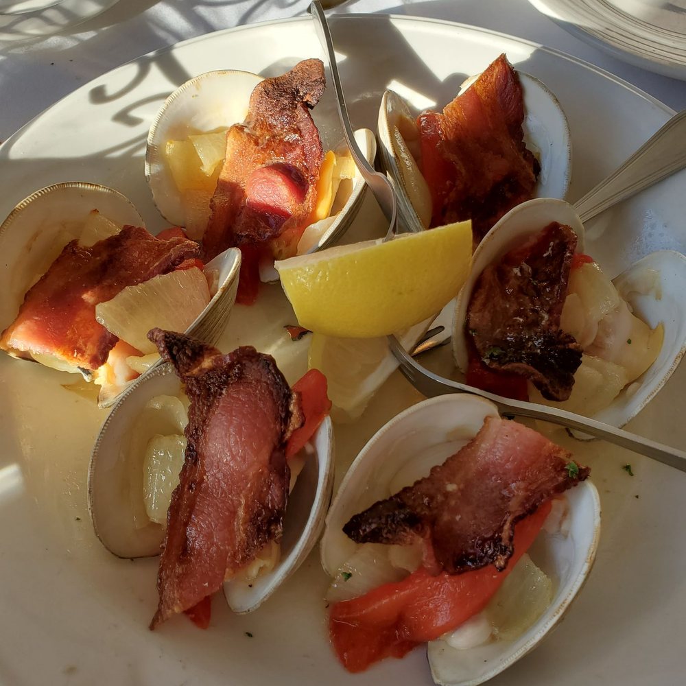 Casino clams