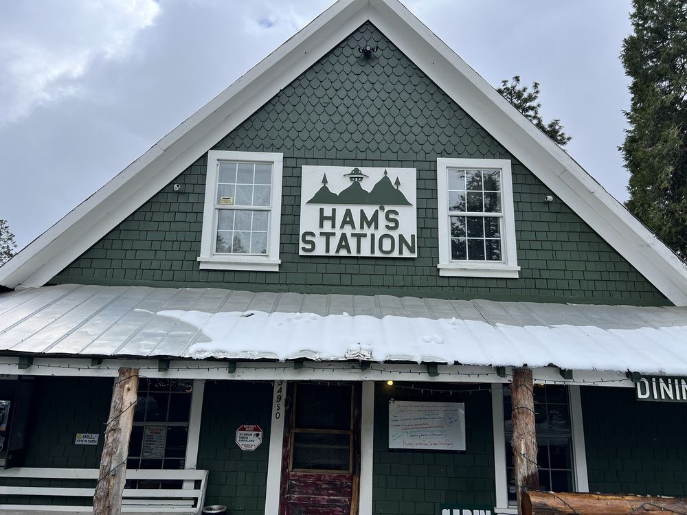 Ham's Station Logo