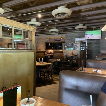 Old Chicago Pizza + Taproom - View towards back from booth - Pizza Near Me - OLATHE, Kansas