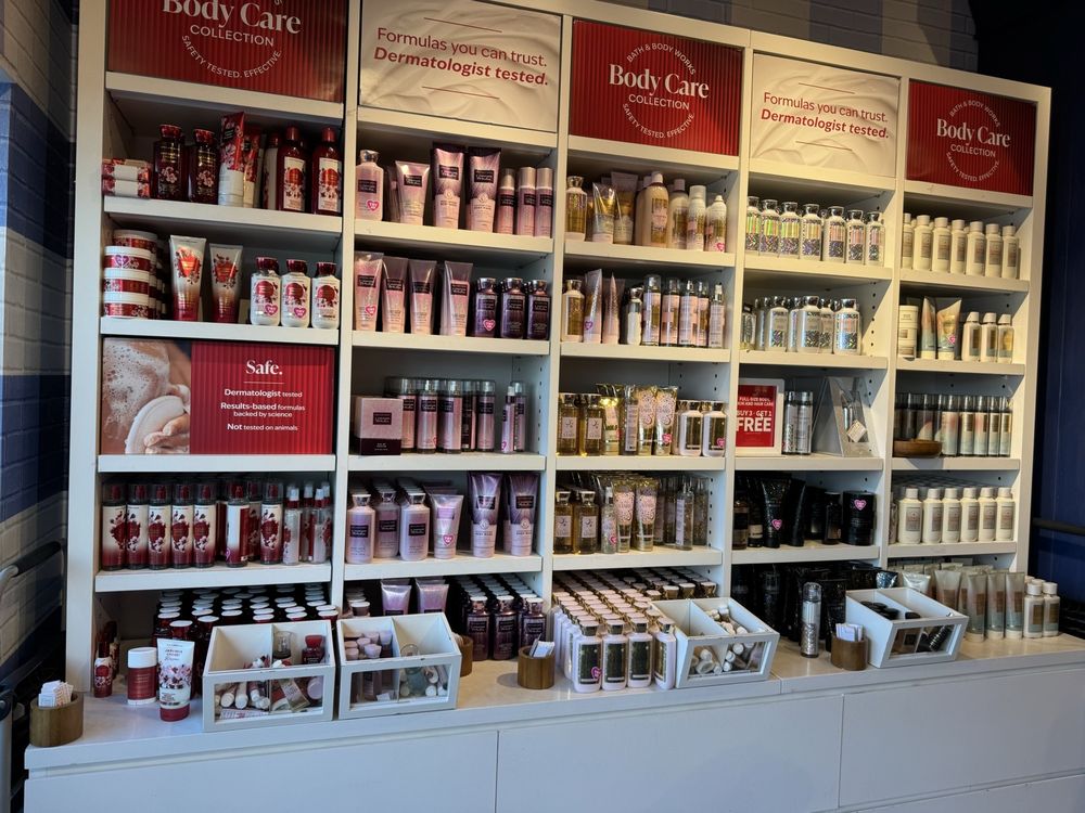 Bath & Body Works Logo