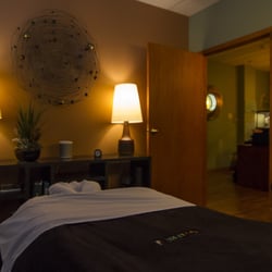 painPRO Coal Harbour - Vancouver Downtown - 1 of our treatment rooms at Coal Harbour