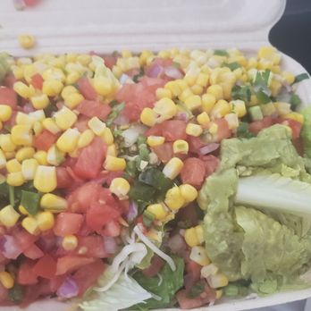Paniolos - Honolulu - Bowl with white lime rice, black beans, Paniolo Steak, all the toppings, corn and tomato salsa and added the guac. - Mexican Near Me - Honolulu, Hawaii