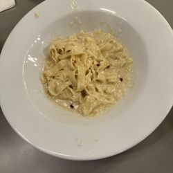 Paulina Escanes - Lemon pasta, creamy deliciousness with a protein option if you'd like