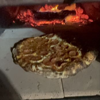 Auggies Woodfire Pizza - Pizza Near Me - Banning, California Auggies Woodfire Pizza - Pizza Near Me - Banning, California