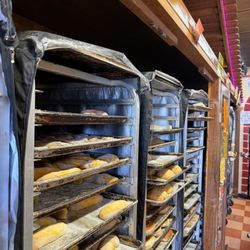 Las Hijas Del Gallo Bakery - Interior