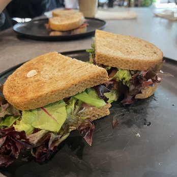 Cozy District Cafe - Smoked Salmon Sandwich - New American Near Me - Fairfax, Virginia