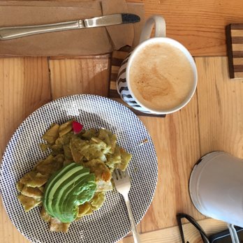Alma Verde - Chilaquiles verde. - Breakfast & Brunch Near Me - Tijuana, BCN
